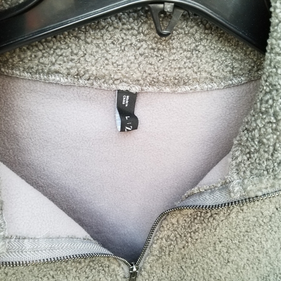 Zaful Crop Sweater Faux Fur Sweatshirt - Picture 3 of 3